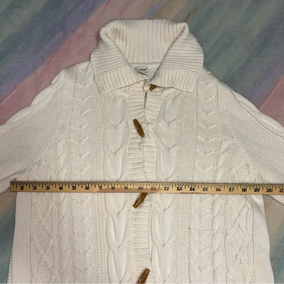 LL Bean Women's Cable Knit Toggle Cardigan size XL - Picture 5 of 6